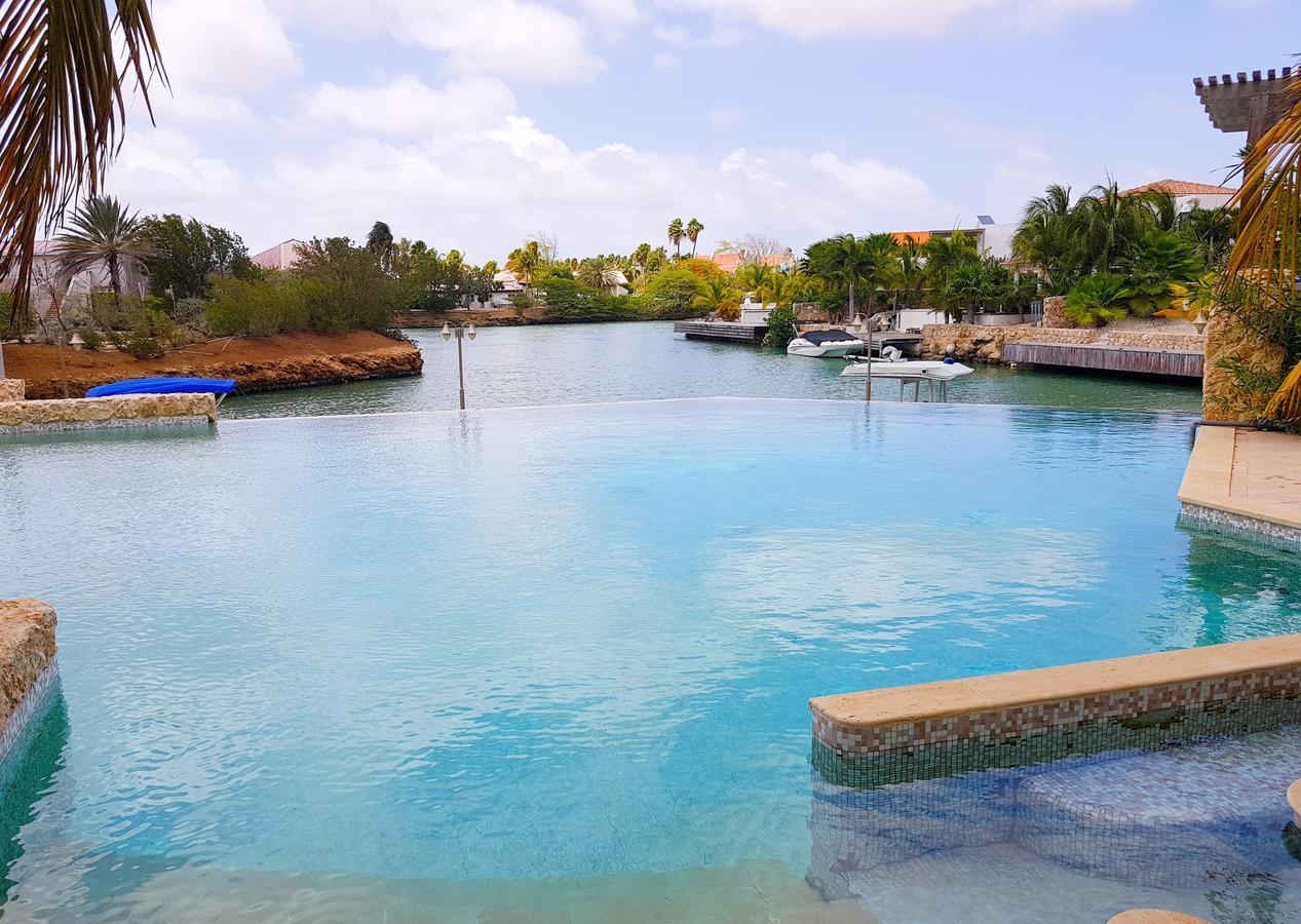 Bella Breeze Bonaire Aparthotel Kralendijk  Exterior photo